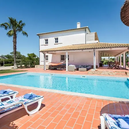 Monte Pardal W/ Heated Pool In Natural Park Villa