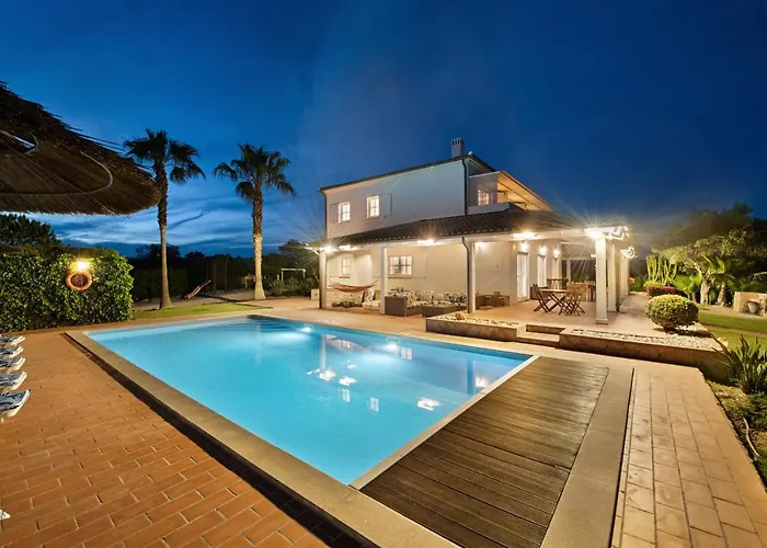 Monte Pardal W/ Heated Pool In Natural Park Villa *